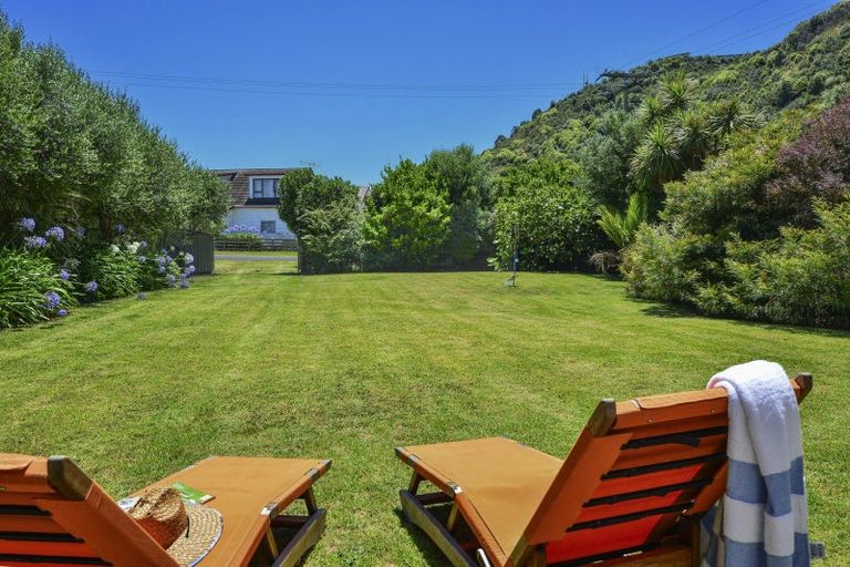 Photo of property in 20 Kahawai Street, Mahia, 4198