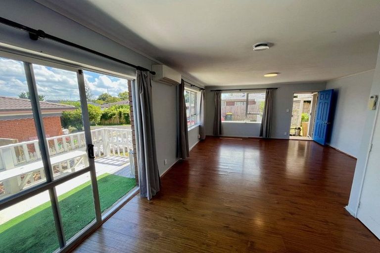 Photo of property in 1/11 Ciprian Place, Henderson, Auckland, 0612