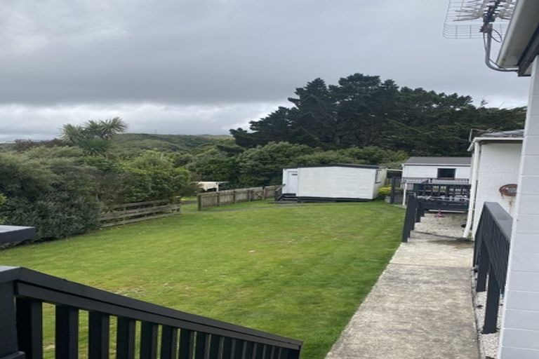 Photo of property in 8 Bushland Grove, Paparangi, Wellington, 6037