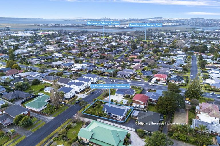 Photo of property in 13 Elcoat Avenue, Henderson, Auckland, 0612