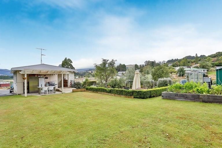 Photo of property in 10 Paterson Road, Mosgiel, 9092