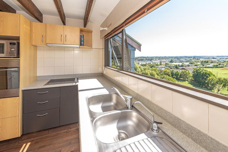 Photo of property in 14 Ngatarua Road, Putiki, Whanganui, 4500