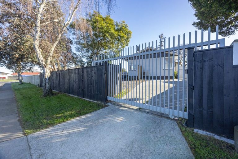 Photo of property in 27 Jupiter Street, Rosehill, Papakura, 2113