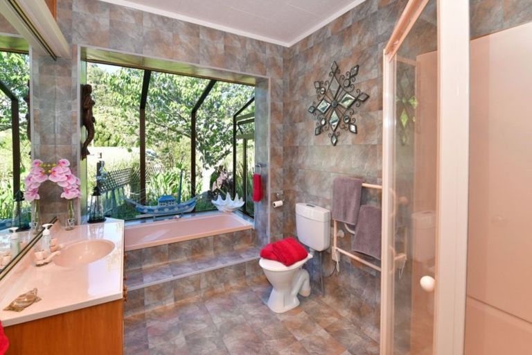 Photo of property in 716 Tahekeroa Road, Tahekeroa, Kaukapakapa, 0873