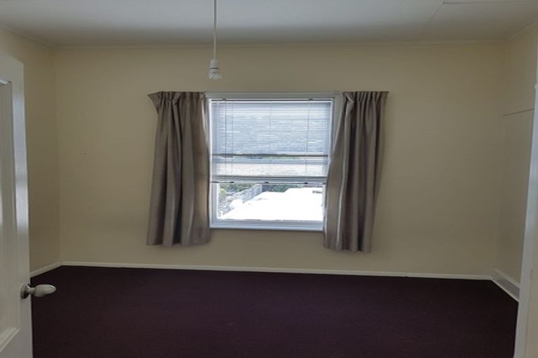 Photo of property in 213 The Parade, Island Bay, Wellington, 6023