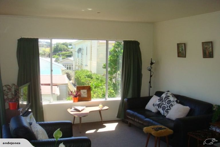 Photo of property in 5 Overtoun Terrace, Hataitai, Wellington, 6021