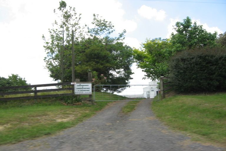 Photo of property in 226 Muir Road, Karaka, Papakura, 2580