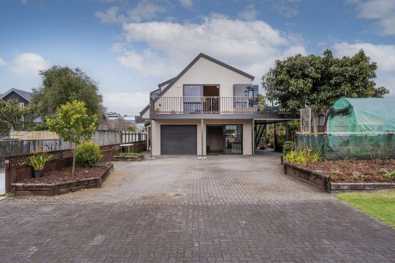 Photo of property in 3a Oyster Drive, Cooks Beach, Whitianga, 3591