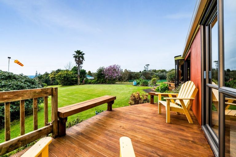 Photo of property in 18 Onaero Beach Road, Onaero, Waitara, 4383