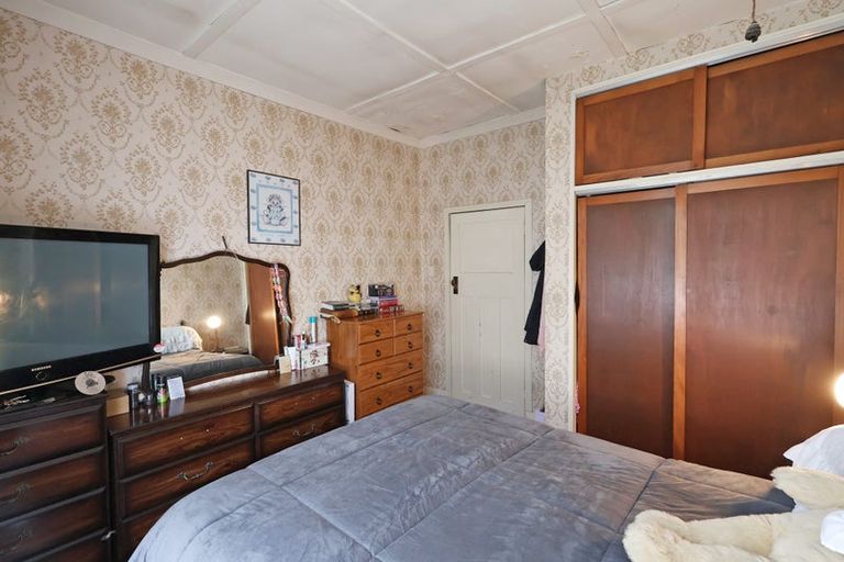 Photo of property in 23 Nichol Street, Heidelberg, Invercargill, 9812