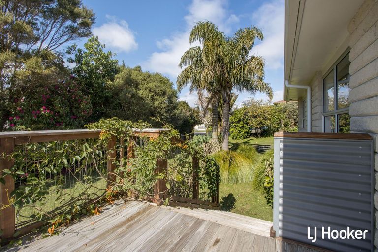 Photo of property in 6 Nathan Place, Athenree, Katikati, 3177