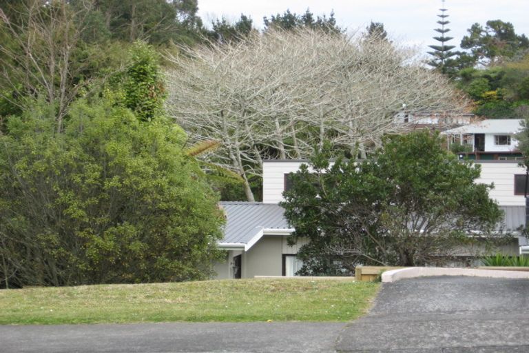 Photo of property in 14 The Enclave, Frankleigh Park, New Plymouth, 4310