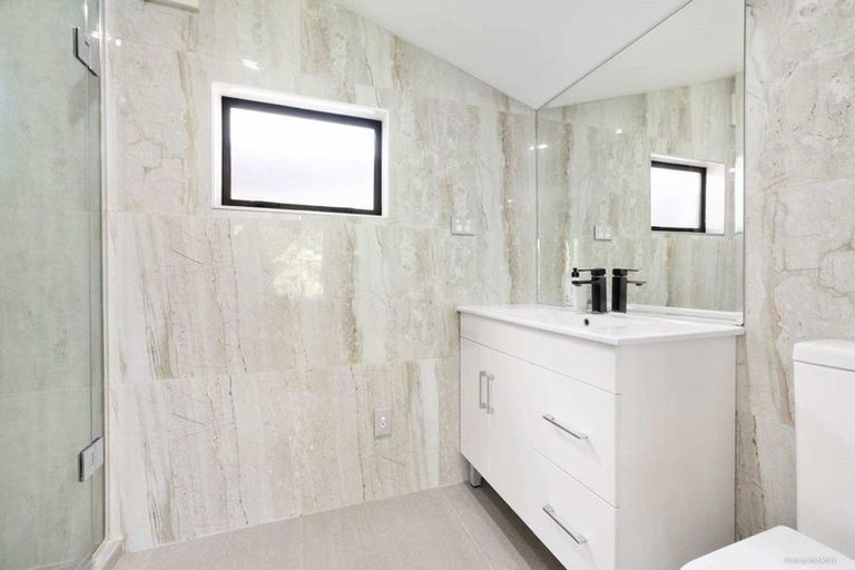 Photo of property in 3/216 Shirley Road, Papatoetoe, Auckland, 2025