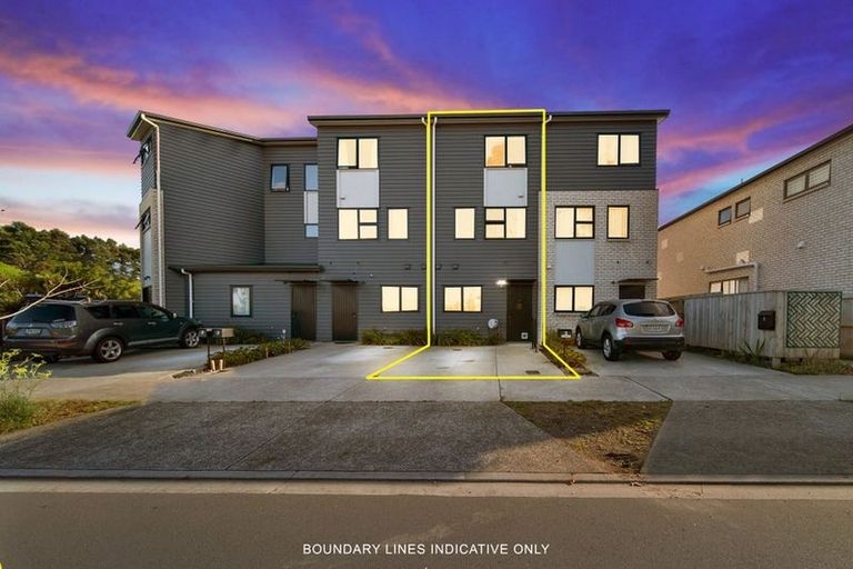 Photo of property in 6 Tuaiwi Street, Manukau, Auckland, 2104