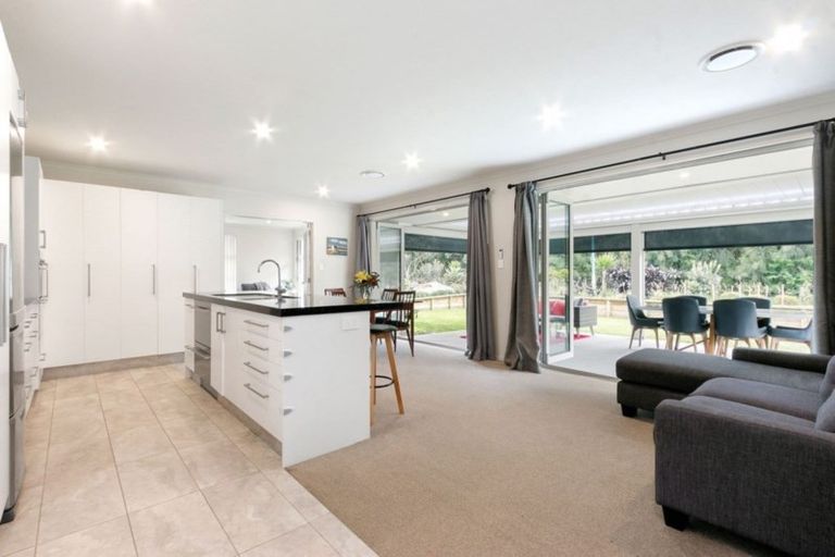 Photo of property in 2 Gleneagles Drive, Aongatete, Katikati, 3178