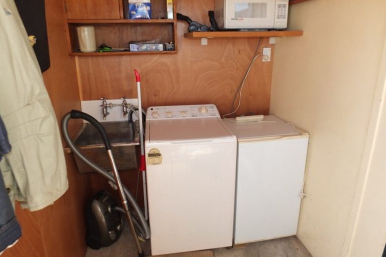 Photo of property in 17 Pratt Avenue, Foxton Beach, Foxton, 4815