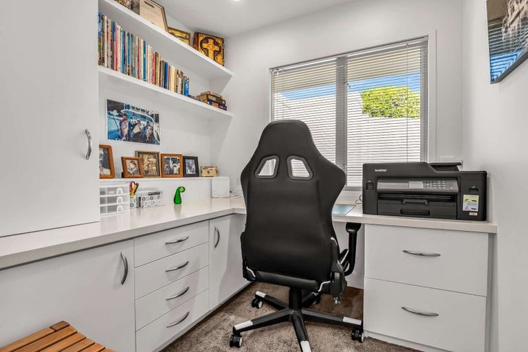 Photo of property in 34 Totara Avenue, Pukekohe, 2120