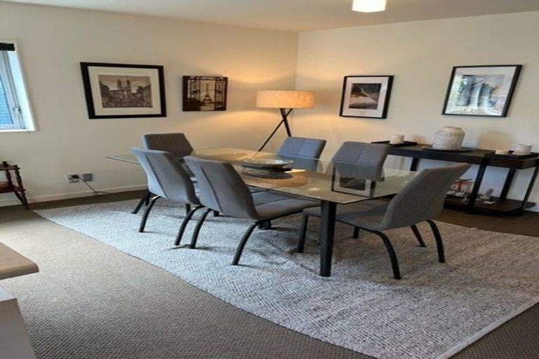 Photo of property in Montreaux, 164 The Terrace, Wellington Central, Wellington, 6011