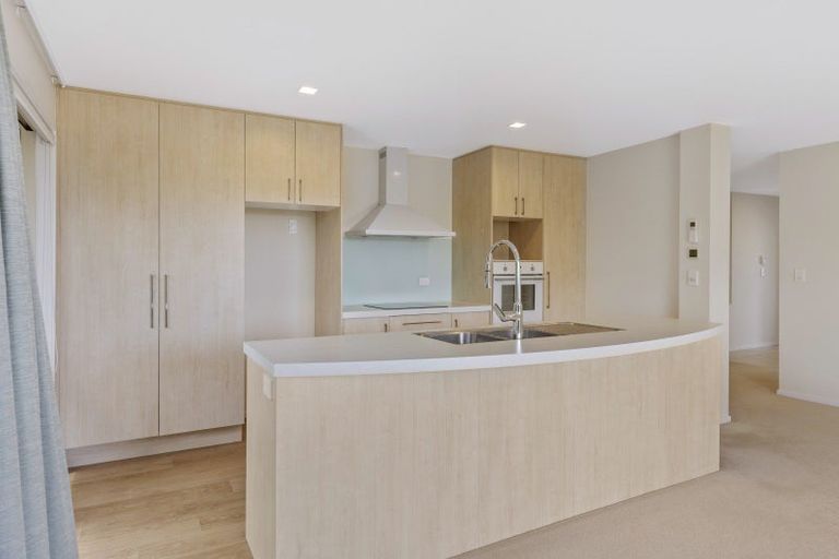 Photo of property in 2 Loloma Way, Wharewaka, Taupo, 3330