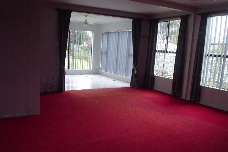 Photo of property in 84 Mcmurdo Street, Tinwald, Ashburton, 7700