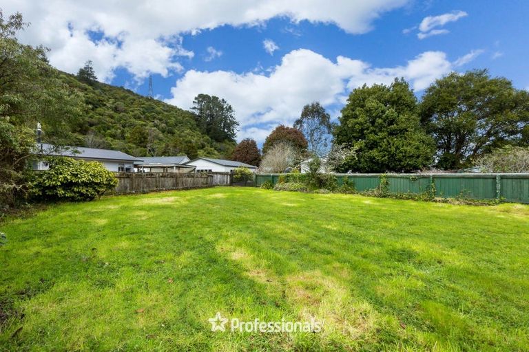 Photo of property in 99a Akatarawa Road, Birchville, Upper Hutt, 5018