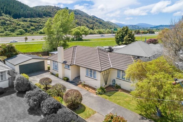 Photo of property in 32 Mcleod Street, Elderslea, Upper Hutt, 5018