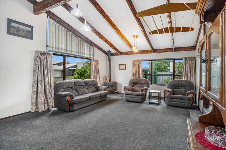 Photo of property in 17 Akepiro Place, Tawhero, Whanganui, 4501