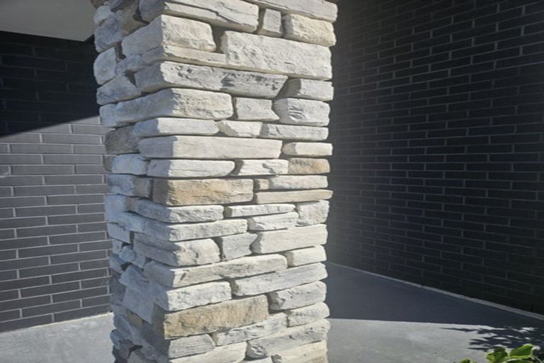 Photo of property in 47 Metoriti Crescent, Karaka, 2124