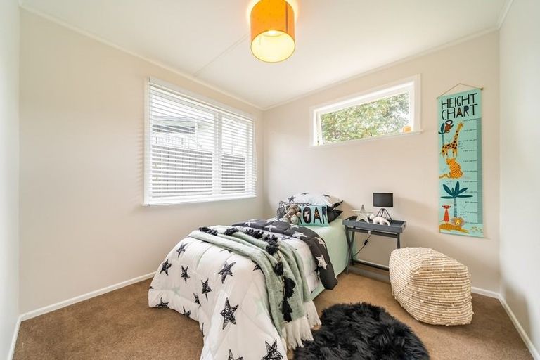 Photo of property in 21 Cherry Blossom Grove, Maungaraki, Lower Hutt, 5010
