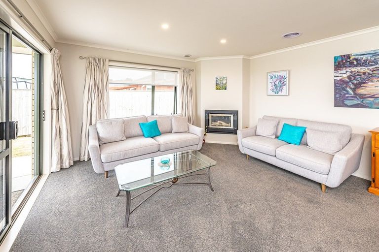 Photo of property in 33 Magnolia Crescent, Tawhero, Whanganui, 4501