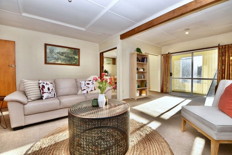 Photo of property in 22 Taylor Street, Carterton, 5713