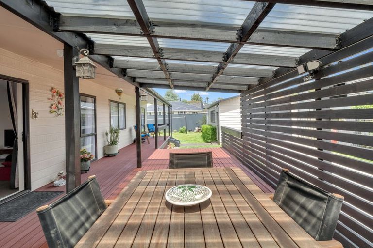 Photo of property in 21a Chester Street, Levin, 5510