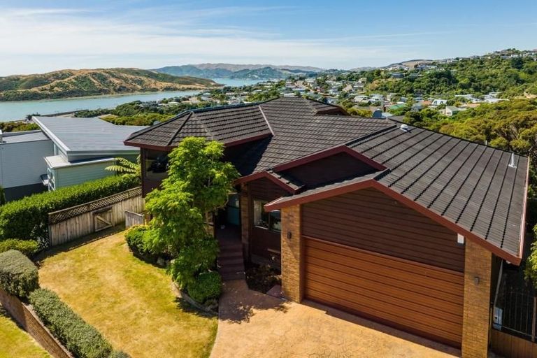 Photo of property in 12 Dornoch Place, Papakowhai, Porirua, 5024