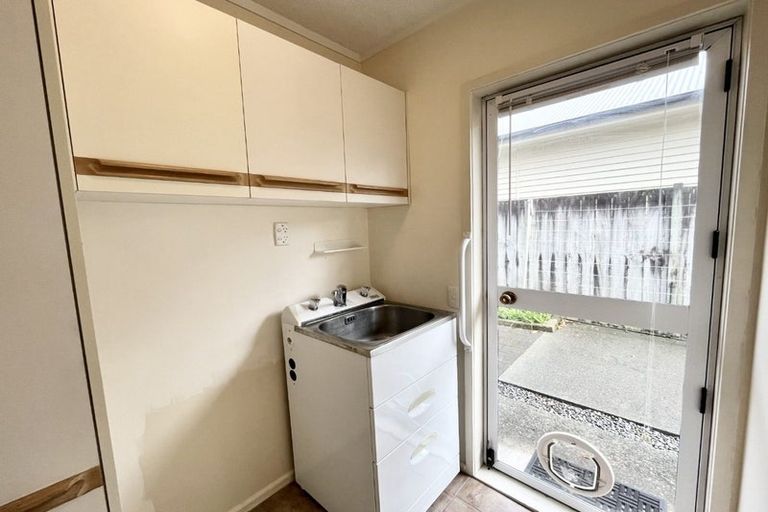 Photo of property in 1/169 Whites Line East, Waiwhetu, Lower Hutt, 5010