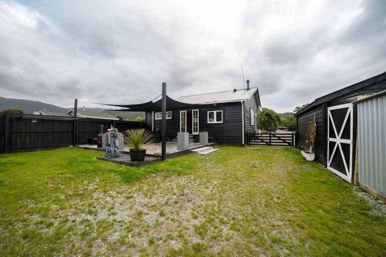 Photo of property in 70 Moorhouse Street, Ross, 7812