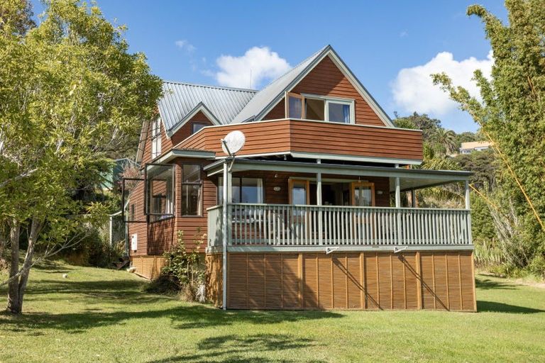 Photo of property in 15 Irishtown Road, Kuaotunu, Whitianga, 3592