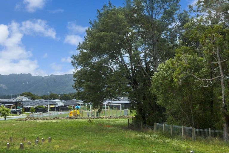 Photo of property in 38 Dahl Drive, Wallaceville, Upper Hutt, 5018