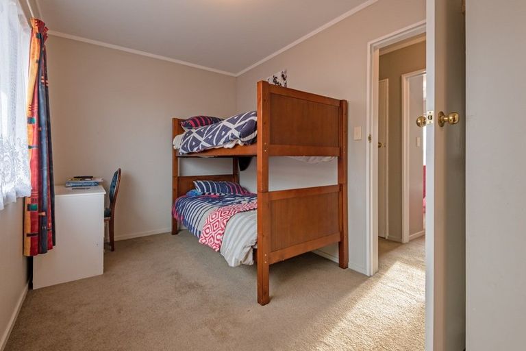 Photo of property in 37 Peppertree Glade, Kelvin Grove, Palmerston North, 4414