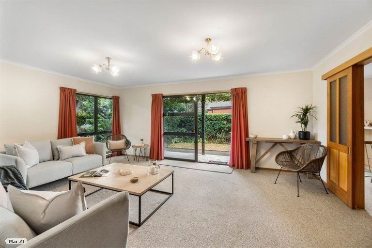 Photo of property in 1/110 Saint James Avenue, Papanui, Christchurch, 8053