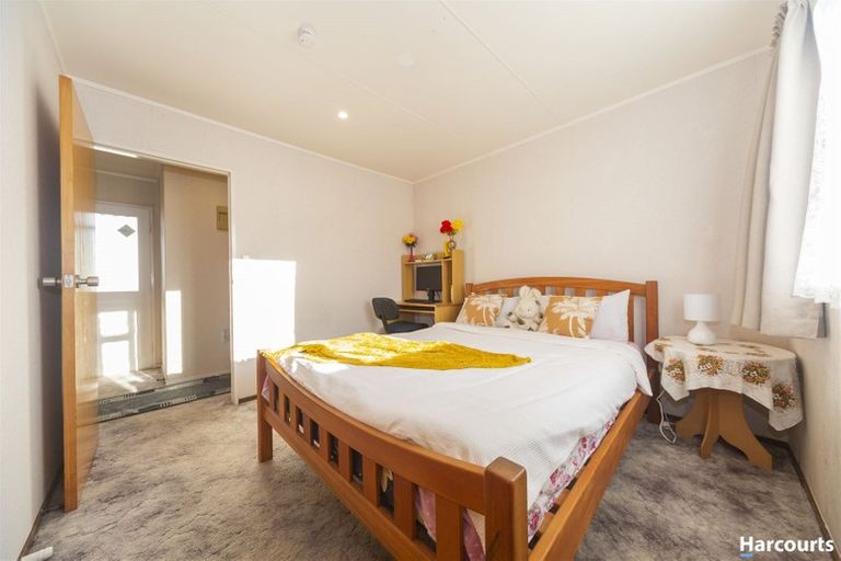 Photo of property in 5 Chatsworth Place, Highbury, Palmerston North, 4412