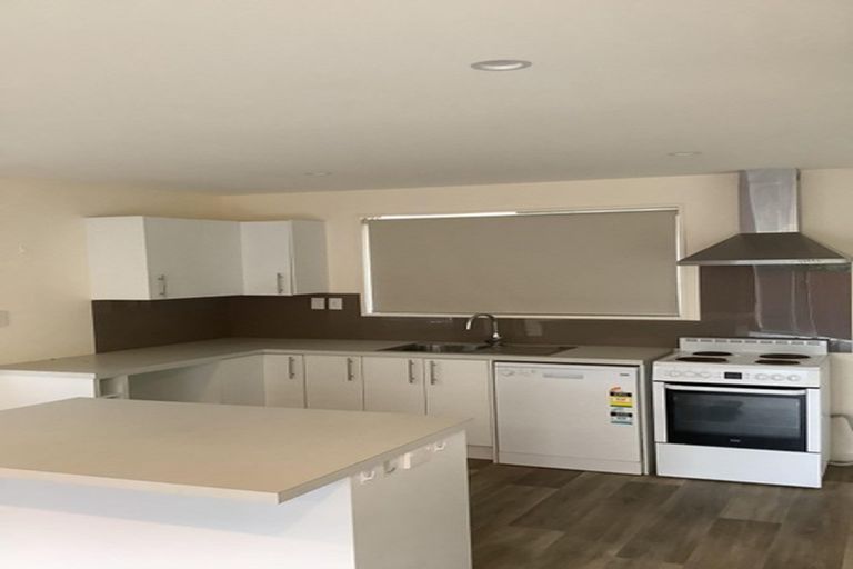 Photo of property in 2/112 Tedder Avenue, North New Brighton, Christchurch, 8083