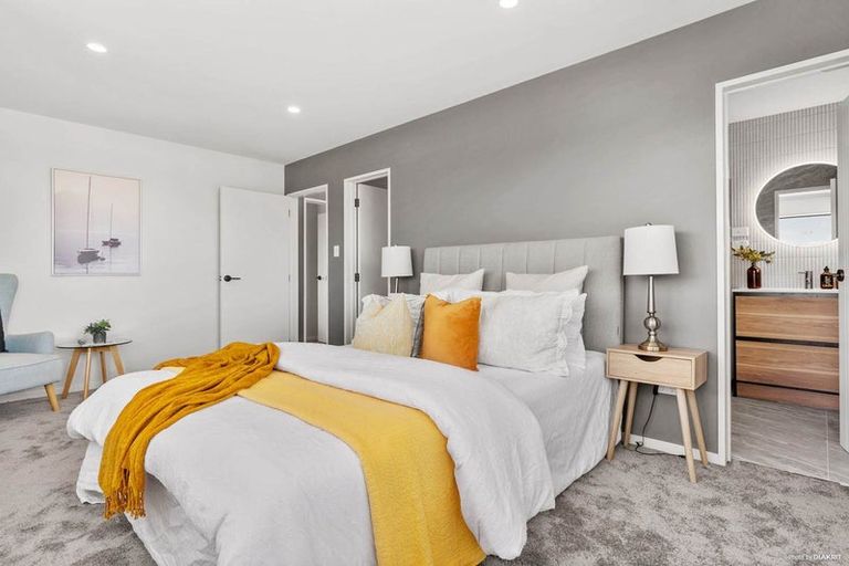 Photo of property in 8a Ringwood Street, Torbay, Auckland, 0630