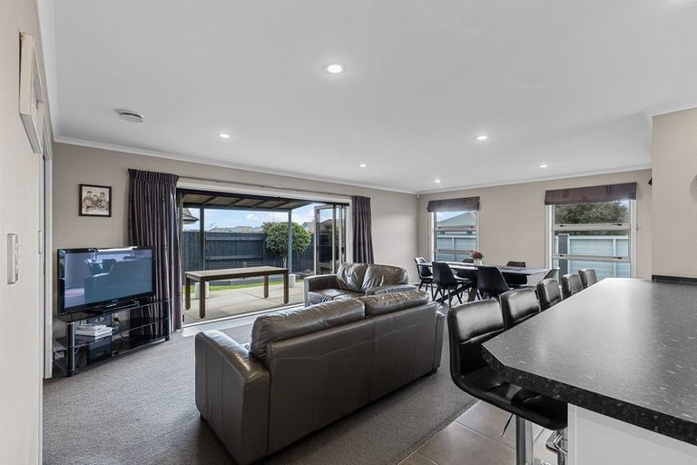 Photo of property in 62 Rosalie Terrace, Kelvin Grove, Palmerston North, 4414