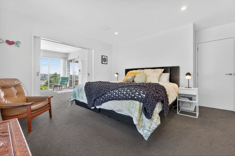 Photo of property in 15 Beechwood Road, Rothesay Bay, Auckland, 0630