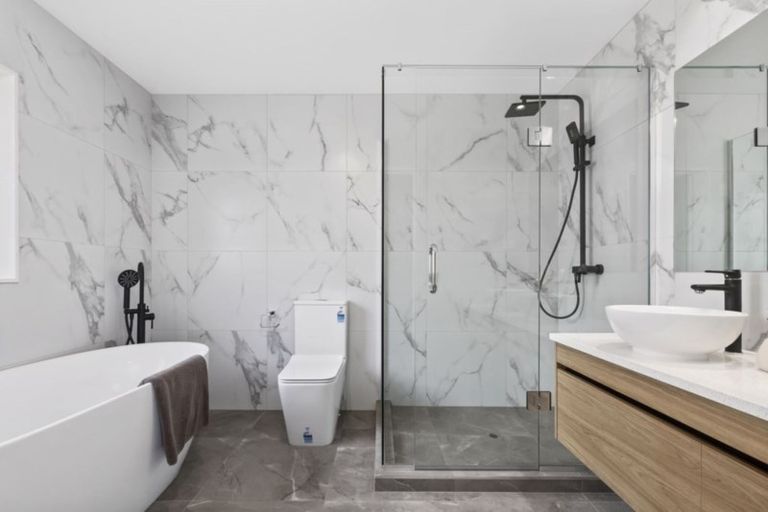 Photo of property in 28 Turutu Place, Long Bay, Auckland, 0630