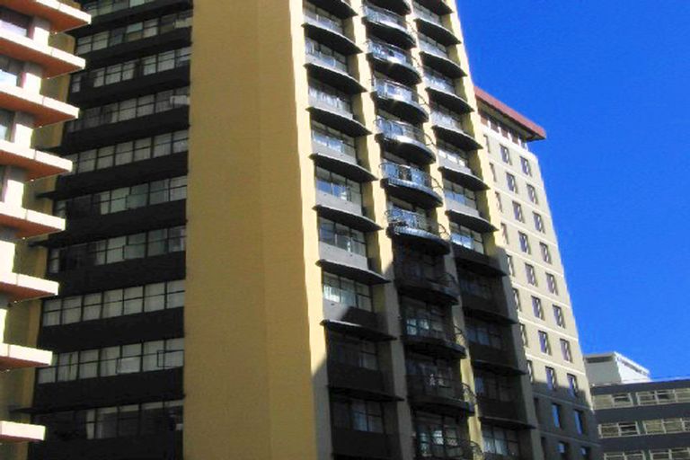 Photo of property in Terrace Garden Apartments, 2d/120 The Terrace, Wellington Central, Wellington, 6011