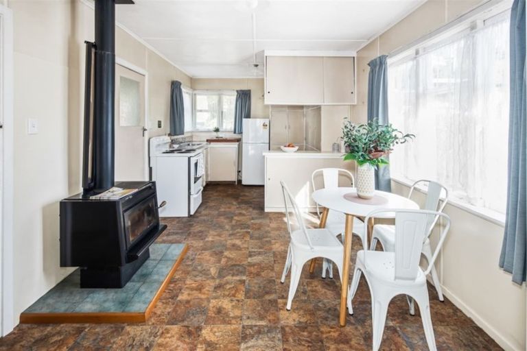 Photo of property in 108 Ironside Road, Johnsonville, Wellington, 6037