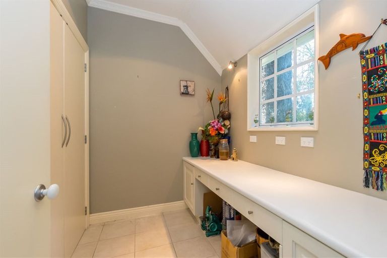 Photo of property in 69 Glenross Street, Glenross, Dunedin, 9011