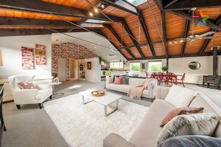 Photo of property in 57 Oroua Street, Eastbourne, Lower Hutt, 5013