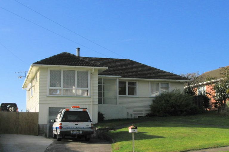 Photo of property in 3 Aparangi Crescent, Elsdon, Porirua, 5022